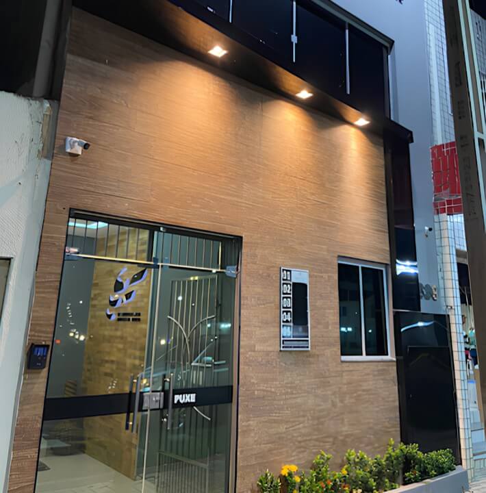 Acesso - Edifício Gilberto Frota Office Building